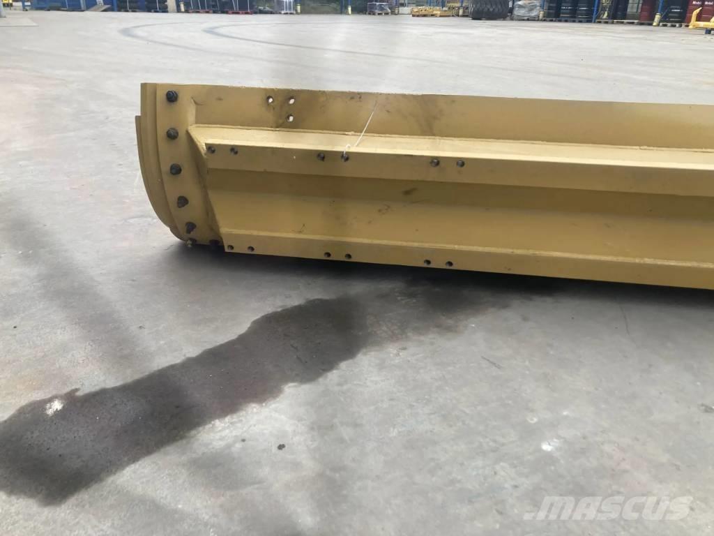 CAT 120M3 Moldboard Blades