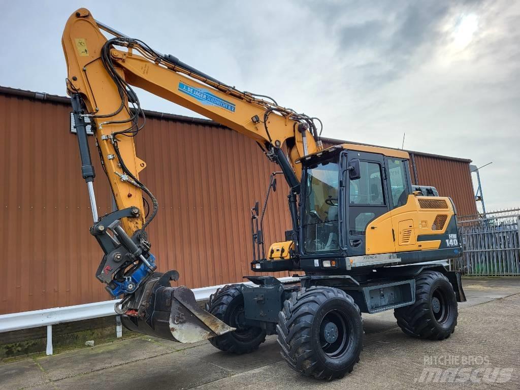 Hyundai HW 140 Wheeled excavators