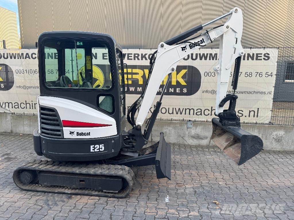 Bobcat E25 Mini excavators < 7t