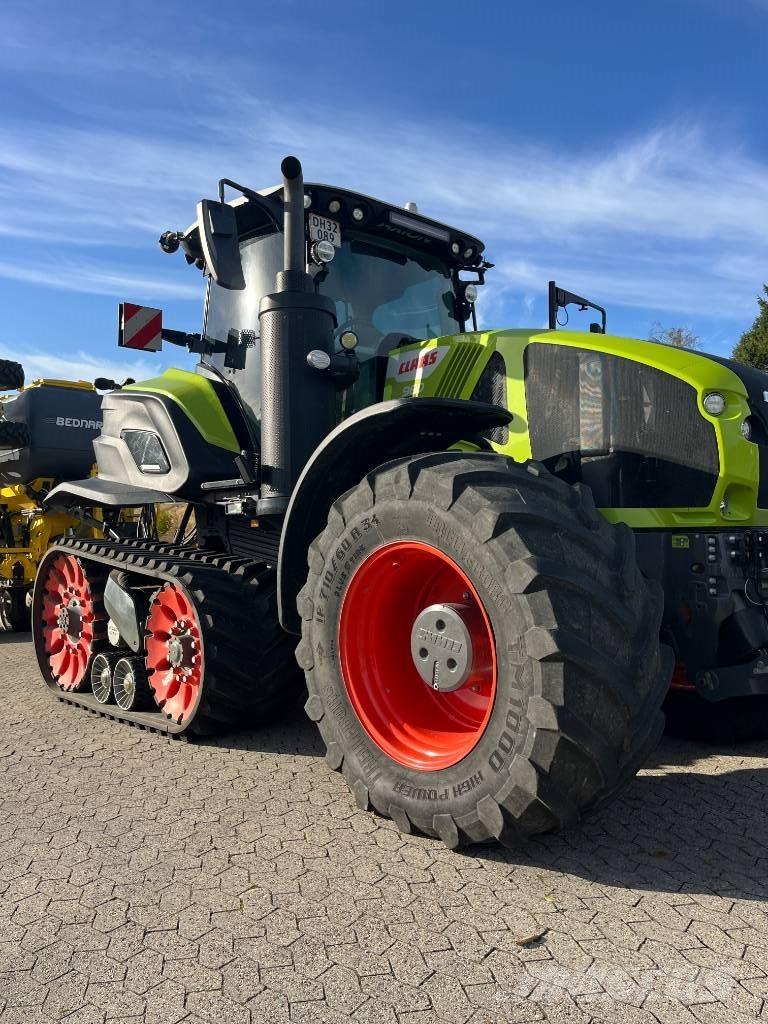 CLAAS AXION 960TT Tractors