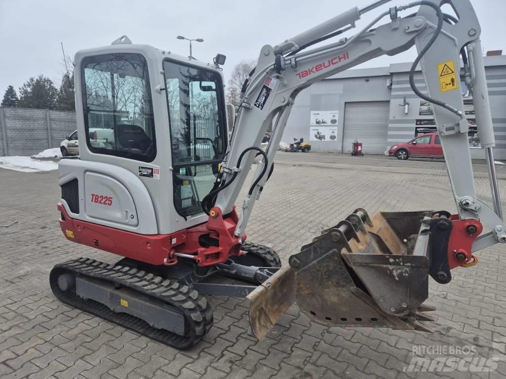 Takeuchi TB 225 Mini excavators < 7t