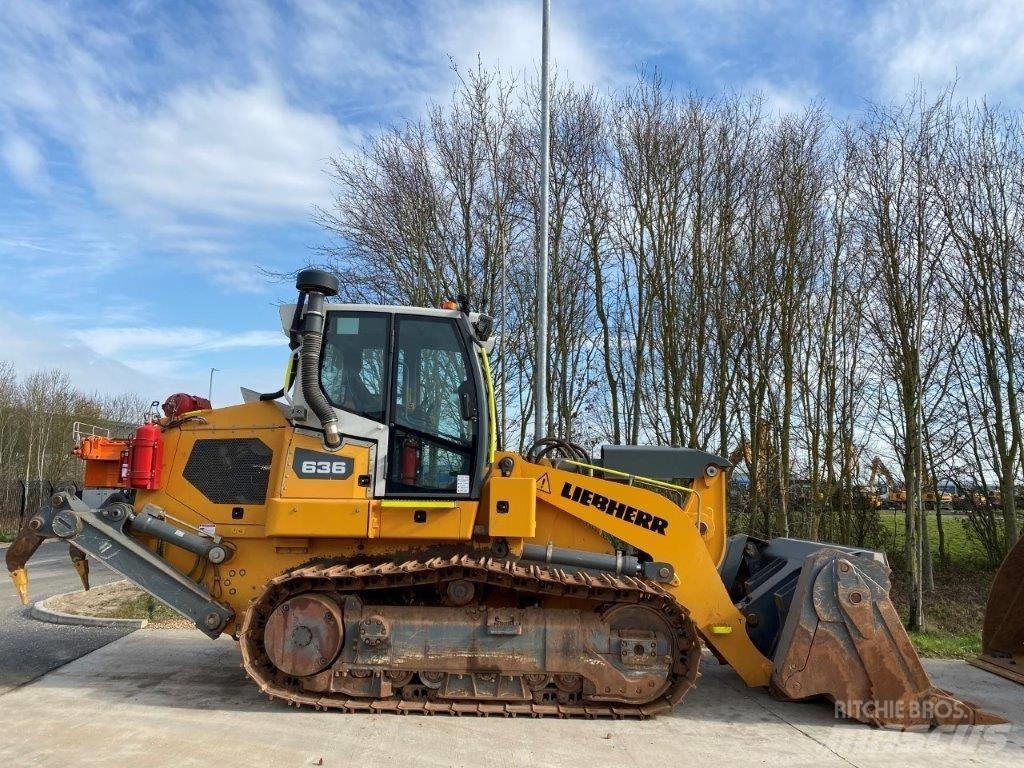 Liebherr LR 636 Crawler FEL's