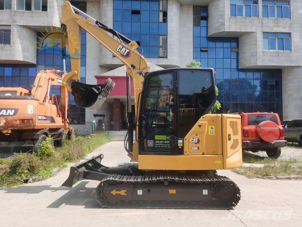 CAT 306 Mini excavators < 7t