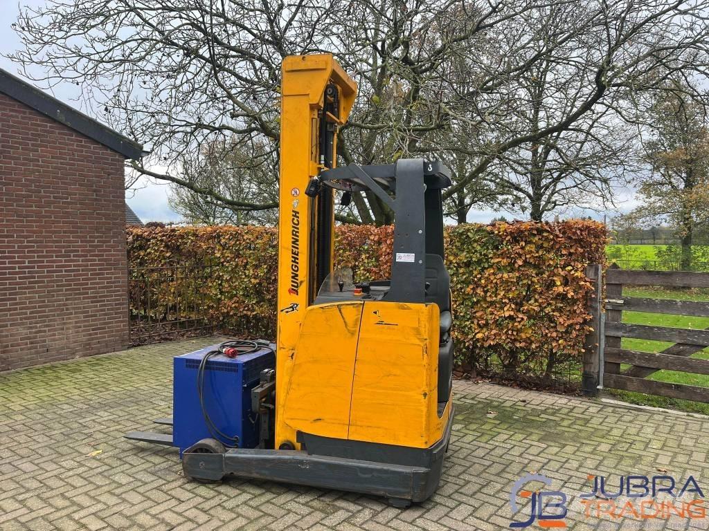Jungheinrich ETV 214 Reach truck