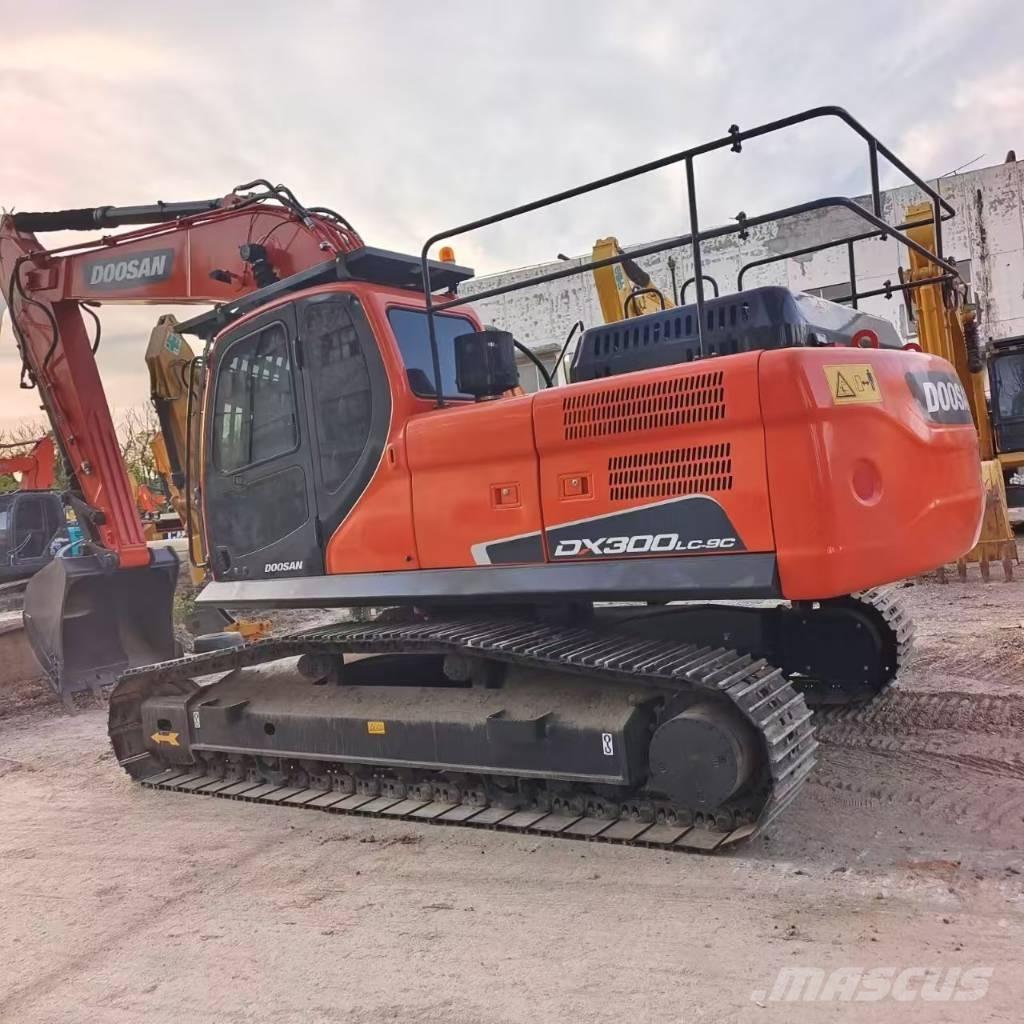 Doosan DX 300 LC-9S Crawler excavators