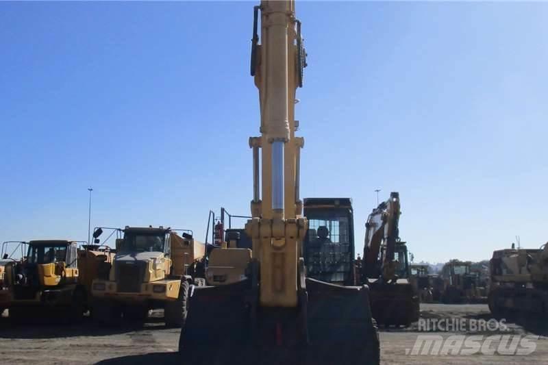Komatsu PC450LC Mini excavators < 7t