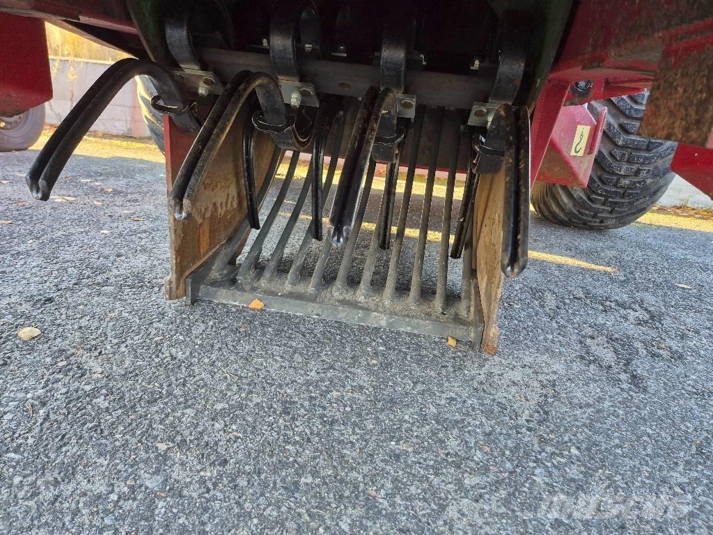 Juko Kivi-Karhu 4 Stone Pickers