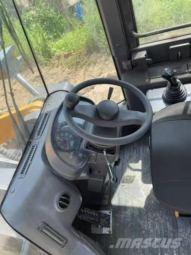 SDLG LG 956L Wheel loaders