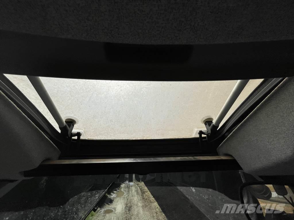 New Holland T6.180 Tractors