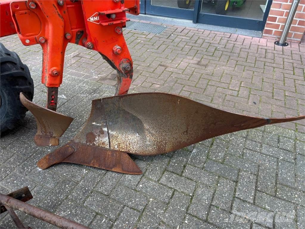 Kuhn VM 1525T Ploughs