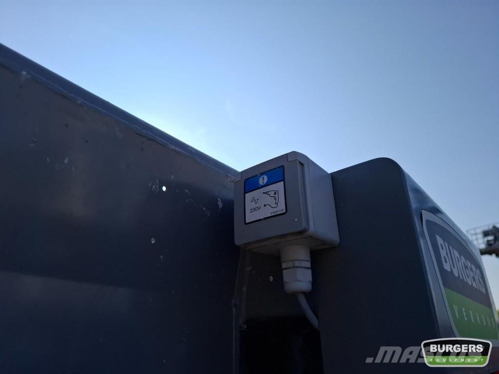 Niftylift 120TE Trailer mounted aerial platforms