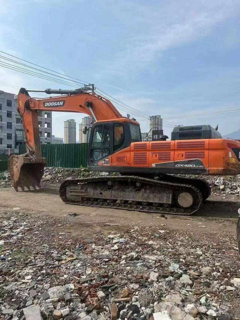 Doosan DX420LC Crawler excavators