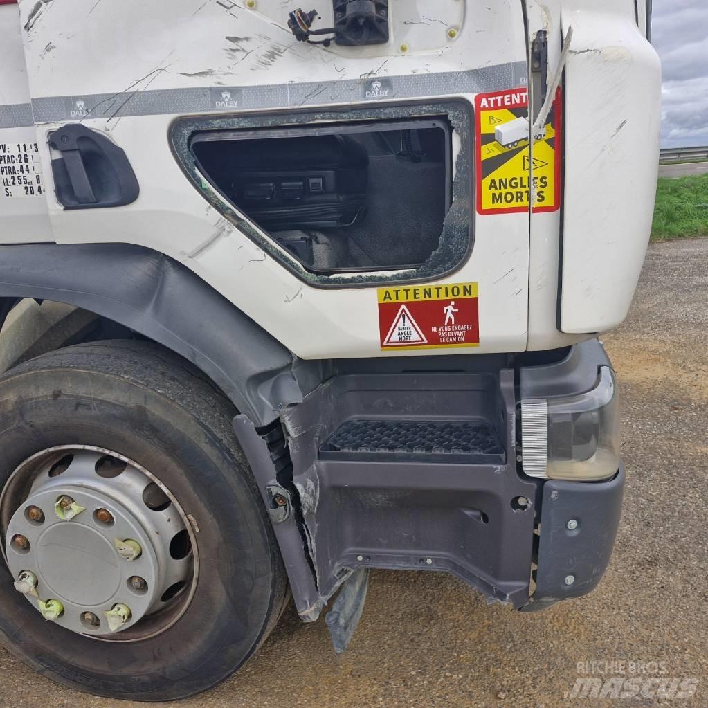 Renault D Wide 380 Hook lift trucks