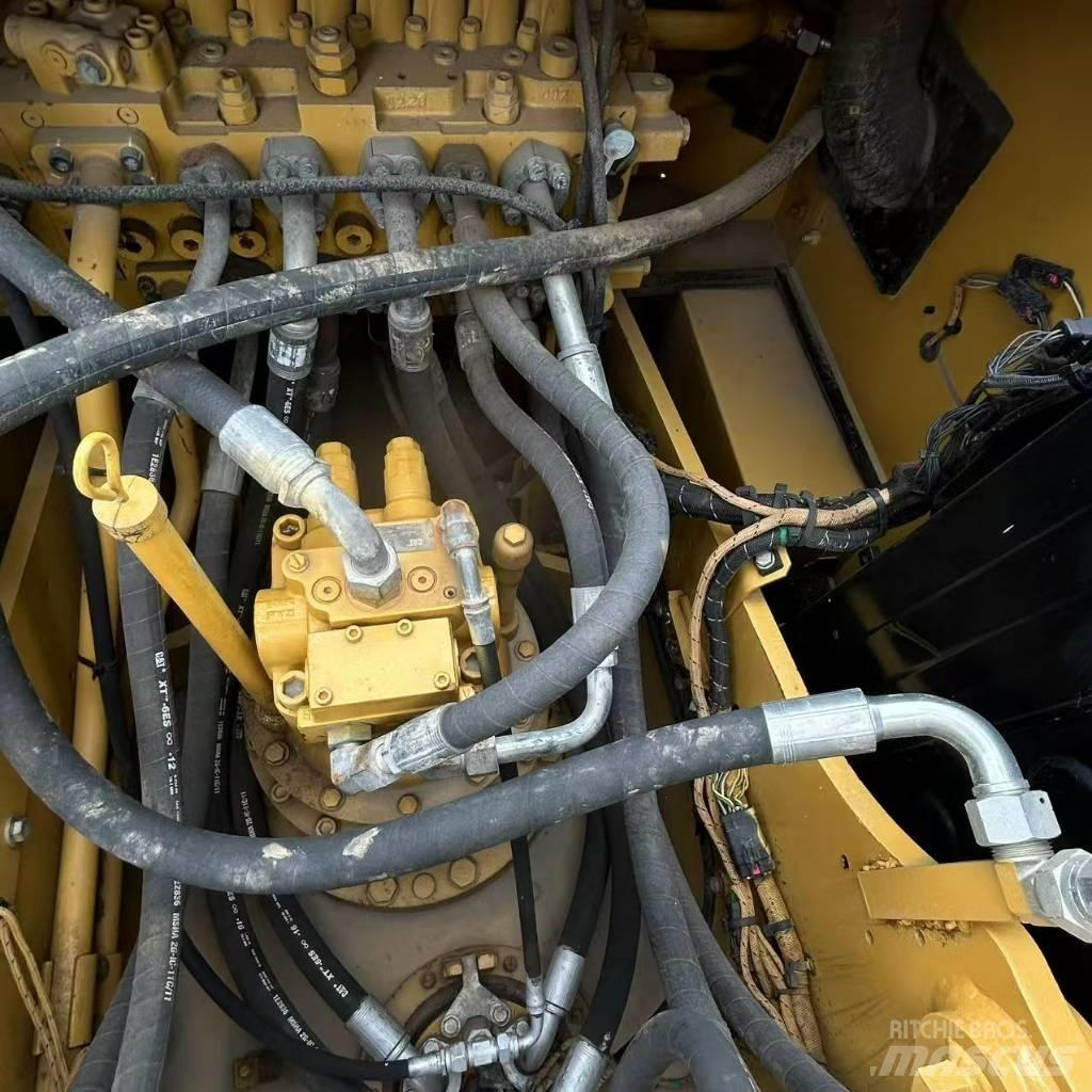 CAT 320 GC Crawler excavators