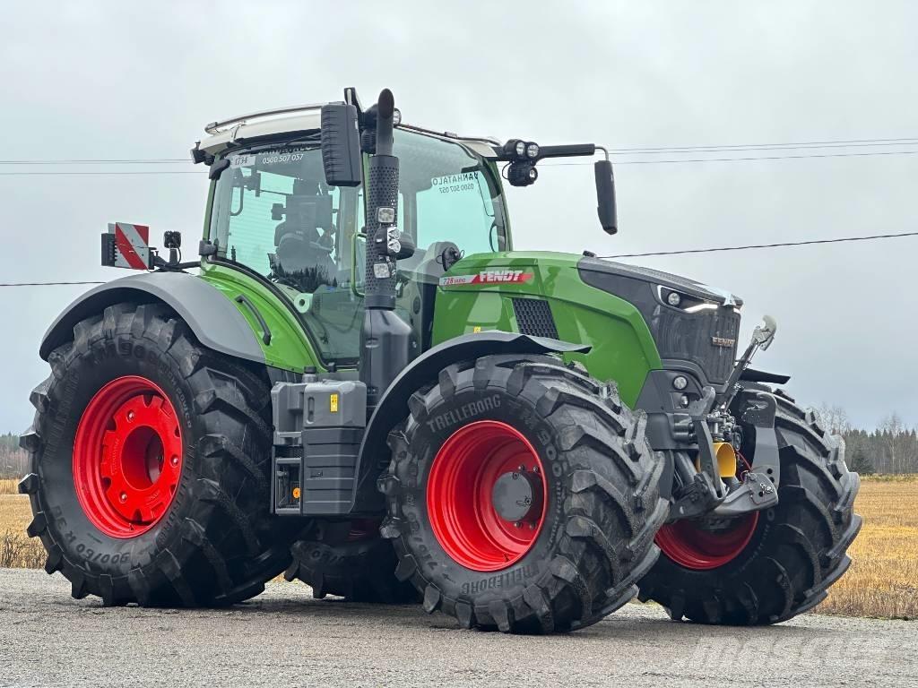 Fendt 728 Gen 7 Tractors