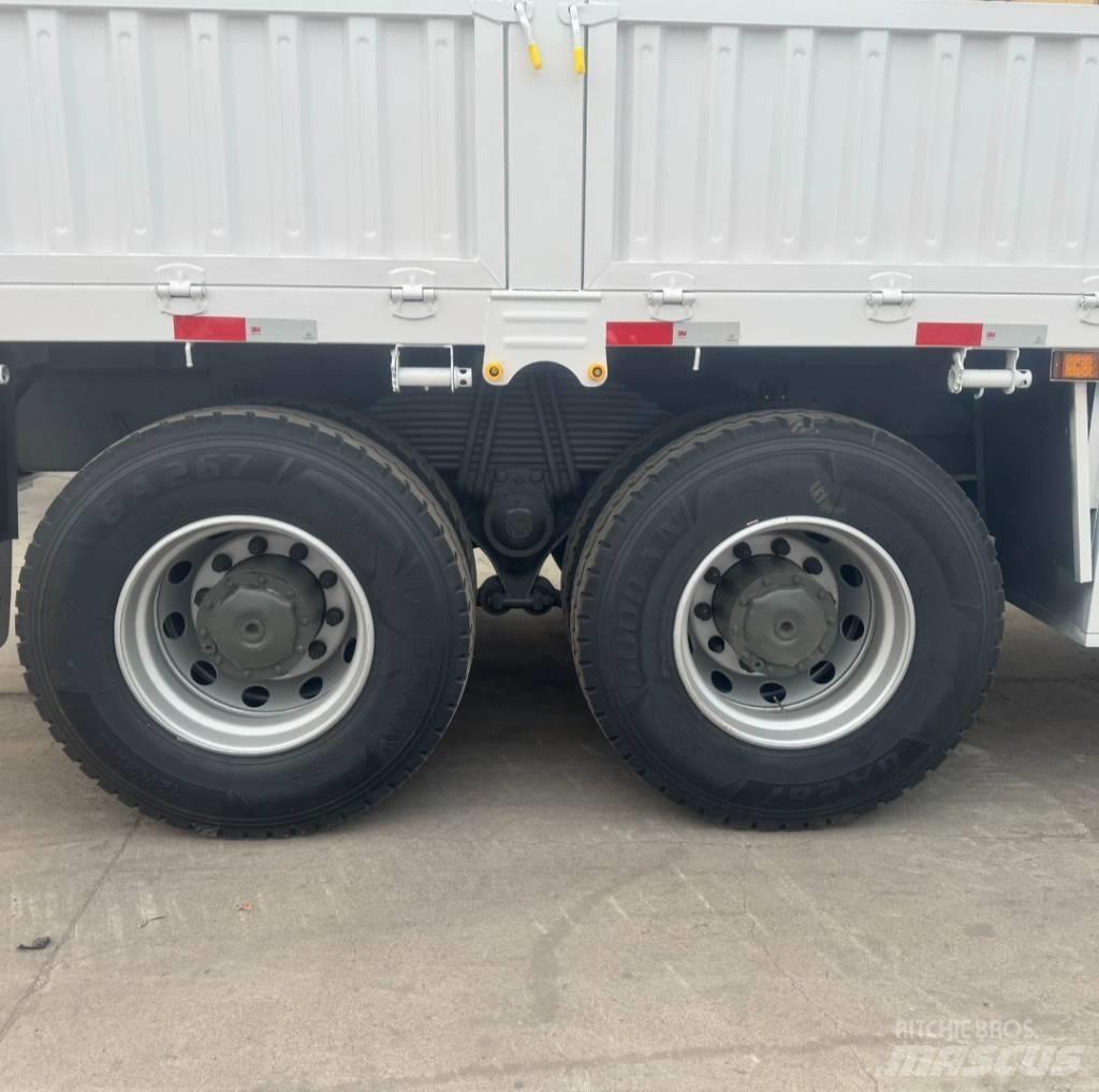 Howo 371 Flatbed/Dropside trucks