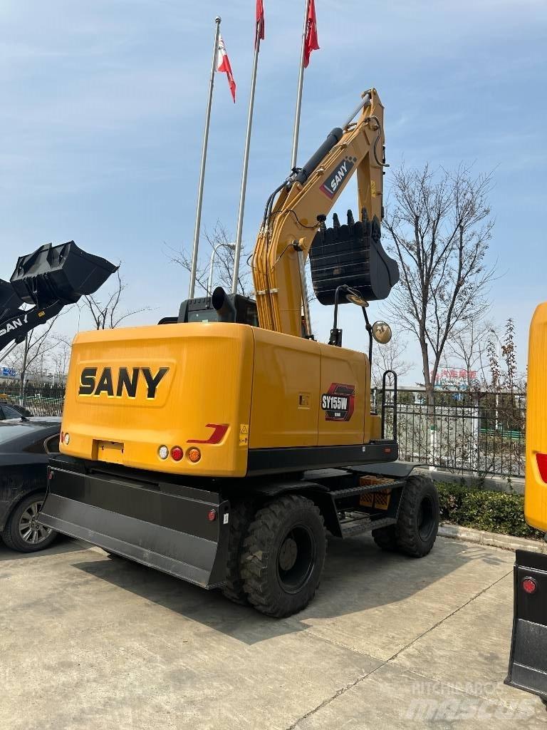 Sany SY65W Wheeled excavators