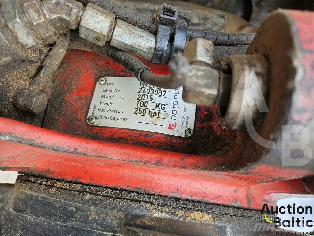 CAT 305.5E2CR Mini excavators < 7t