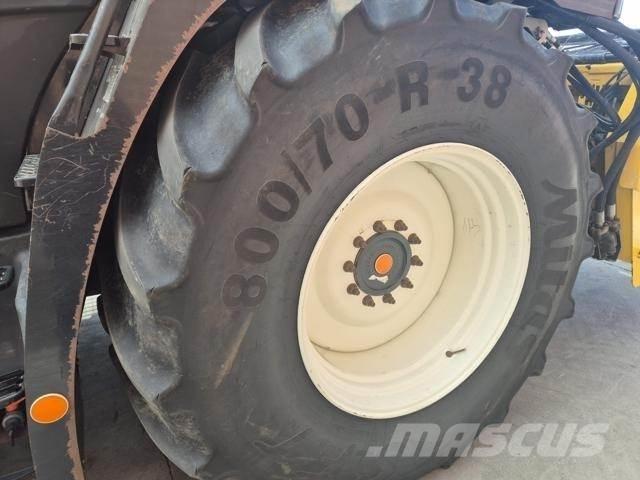 New Holland FR700 Self-propelled foragers