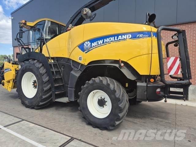 New Holland FR700 Self-propelled foragers