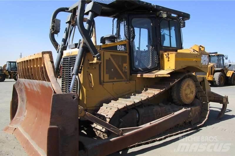 CAT D6R2 Crawler dozers