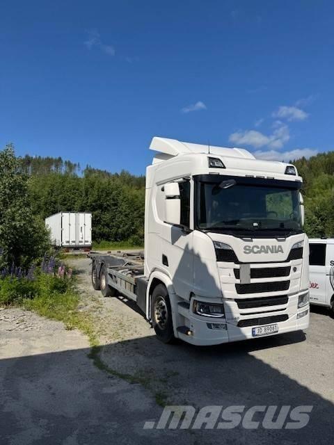 Scania R 540 Containerframe/Skiploader trucks