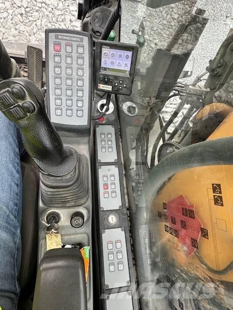 Liebherr A 916 Wheeled excavators