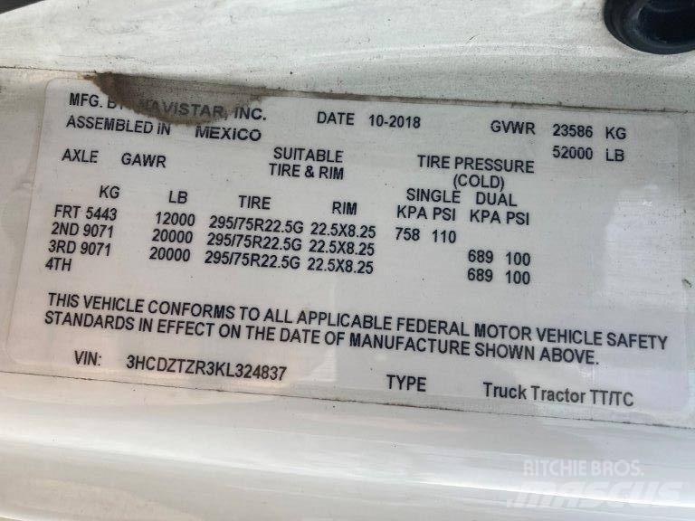 International LT Truck Tractor Units