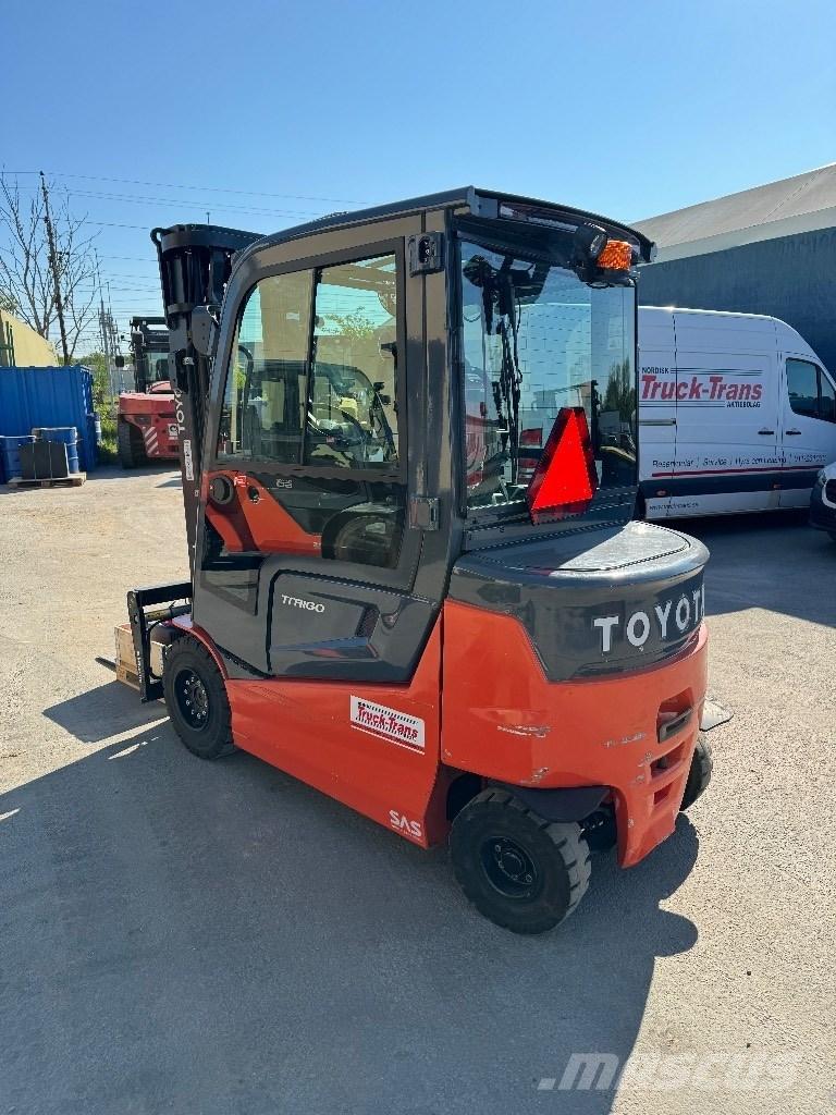 Toyota 9FBM30T Electric forklift trucks