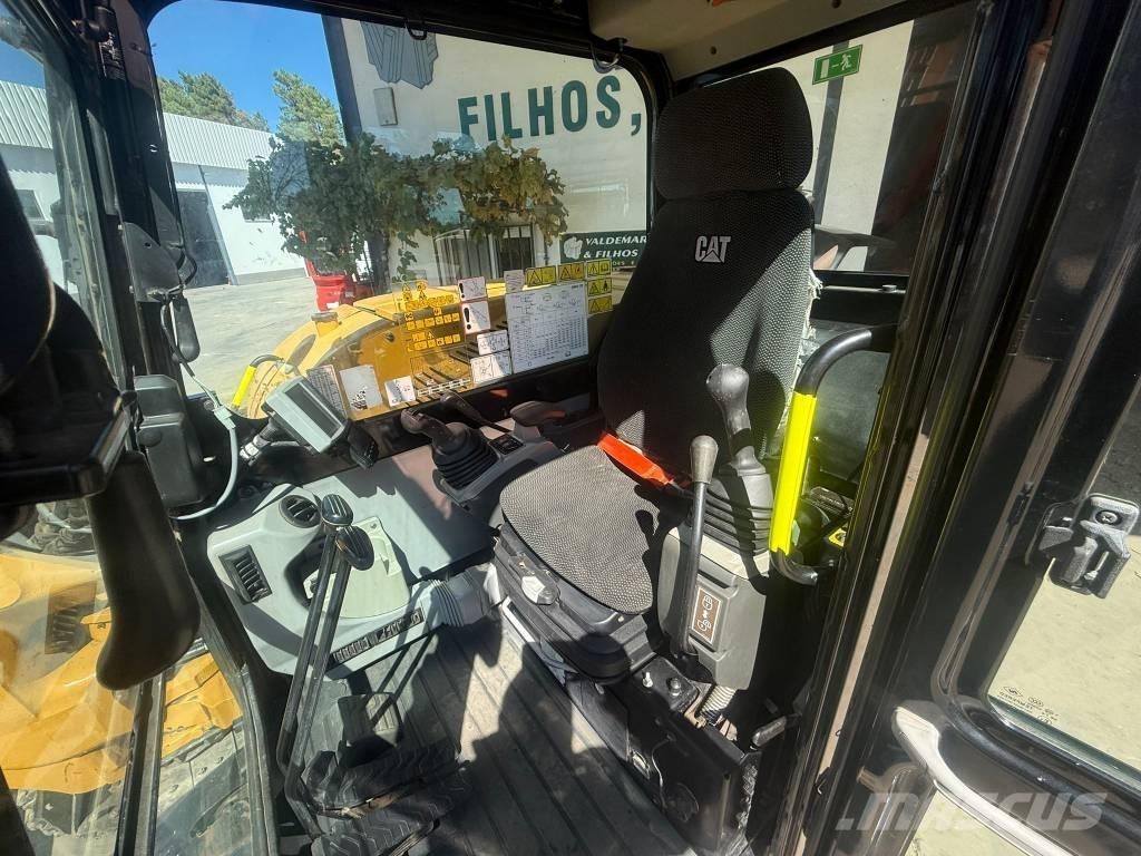 CAT 308 E 2 CR Midi excavators  7t - 12t