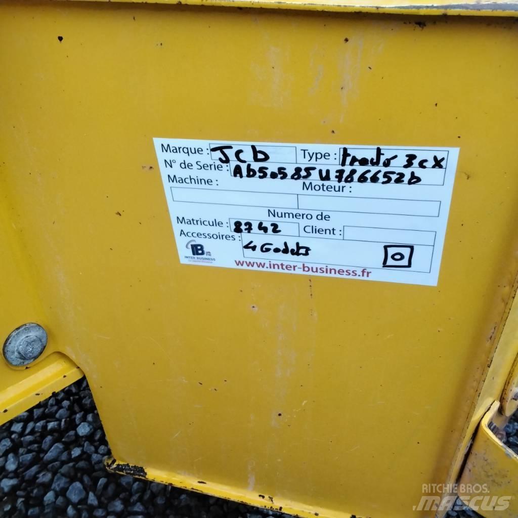 JCB 3 CX TLB's