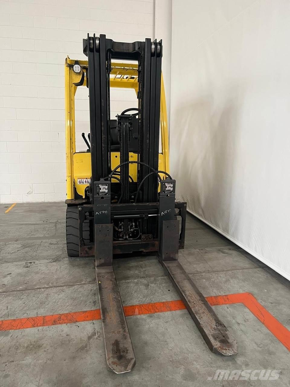 Hyster J3.0XN Electric forklift trucks