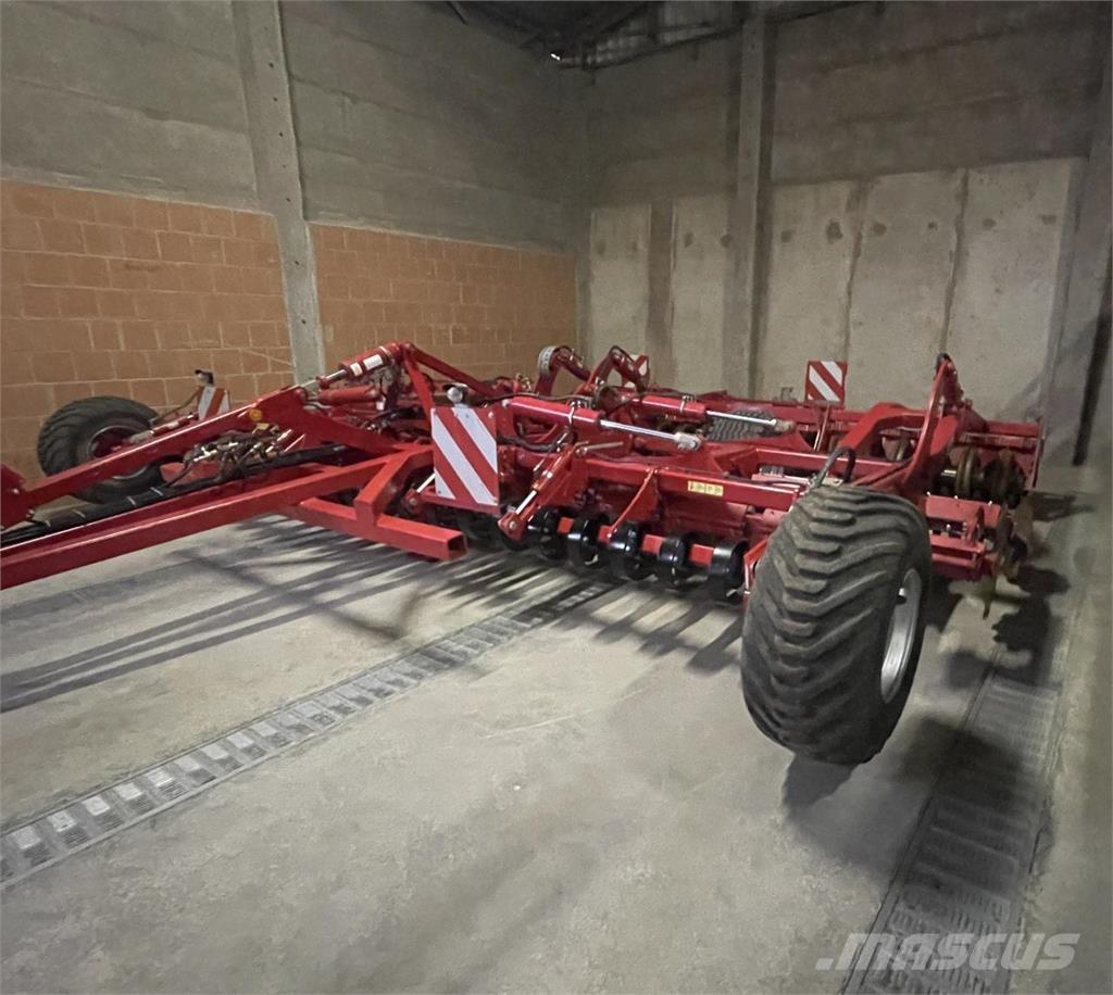 Horsch Joker 6RT Disc harrows