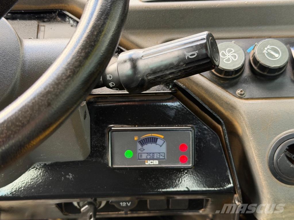 JCB 6 ST Site dumpers