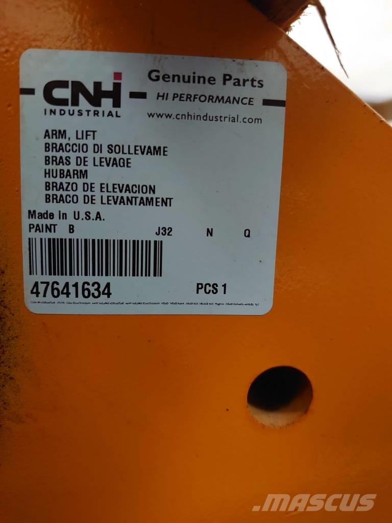 CASE 821G Booms and arms