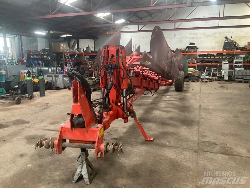 Kuhn Vari-Manager Reversible ploughs