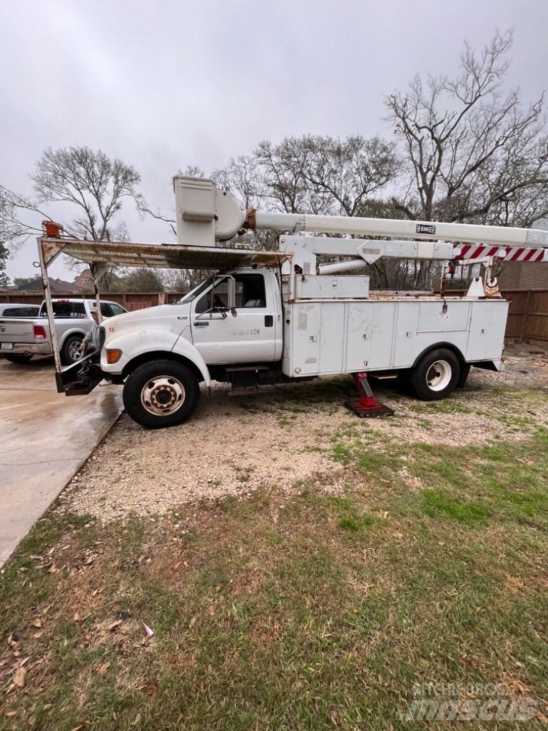 Ford F 750 Truck mounted aerial platforms