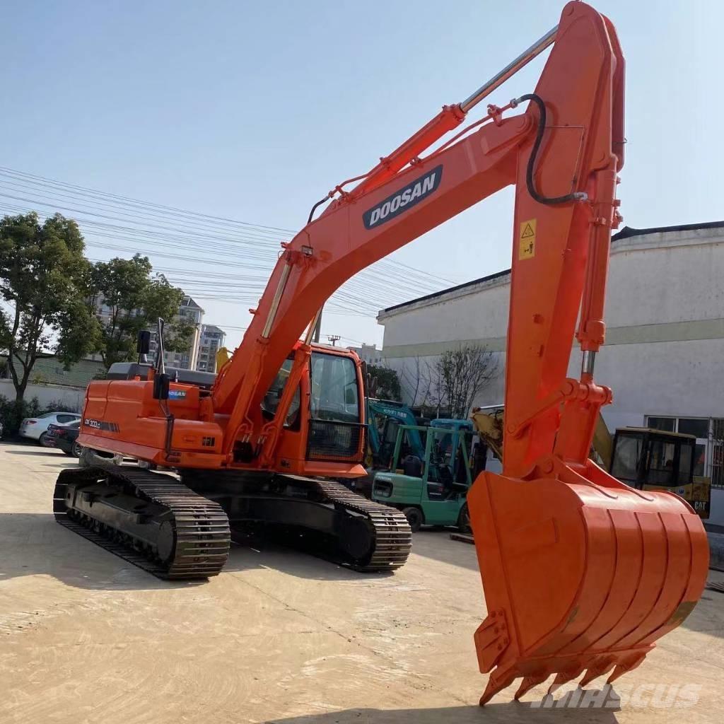 Doosan DX 300 LC Crawler excavators