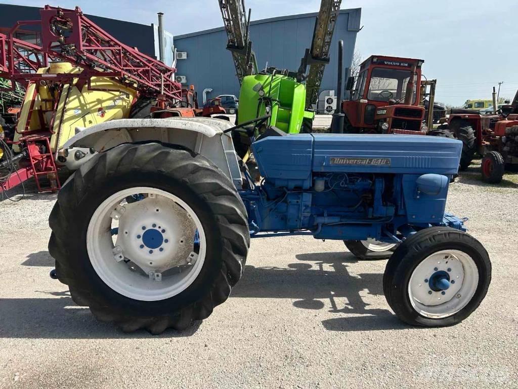 Universal 640 Tractors