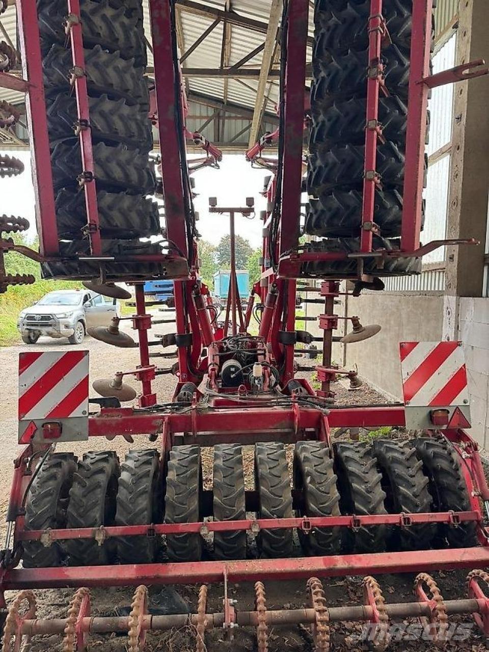 Horsch Tiger 8XL Cultivators