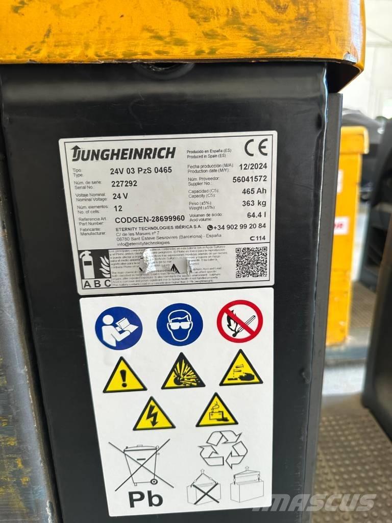 Jungheinrich ECE 225 Low lifter