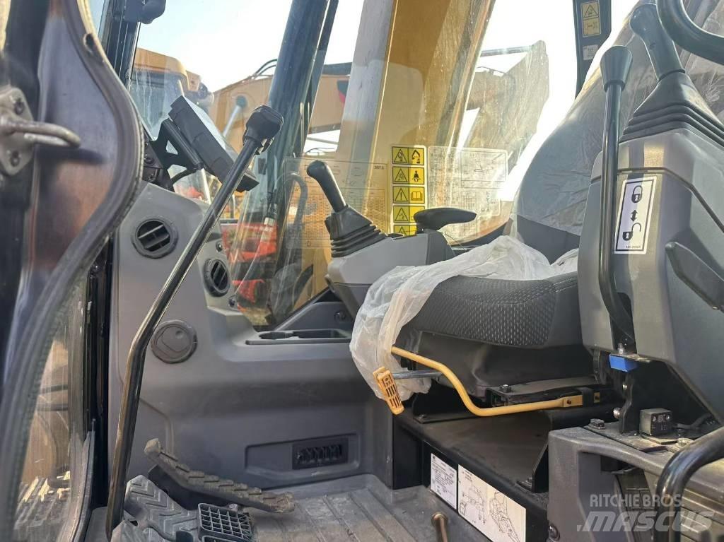CAT 307.5 Mini excavators < 7t