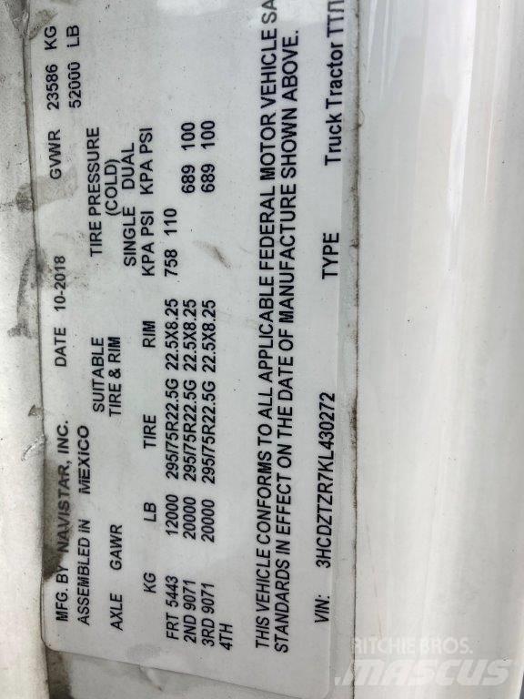 International LT Truck Tractor Units