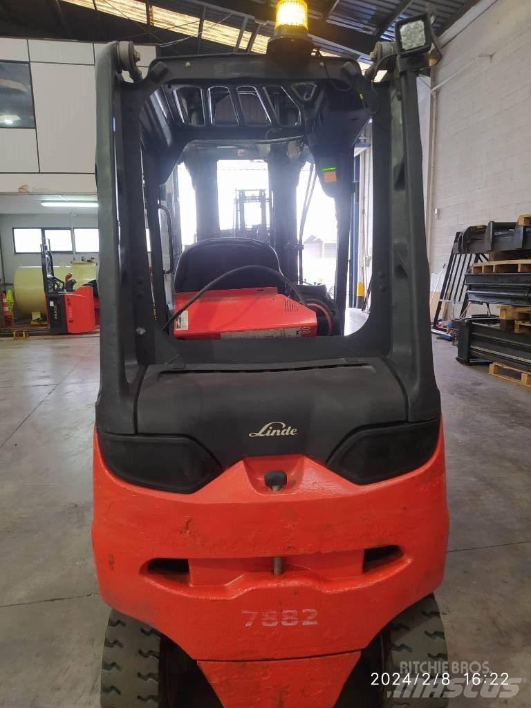 Linde E30/600 Electric forklift trucks