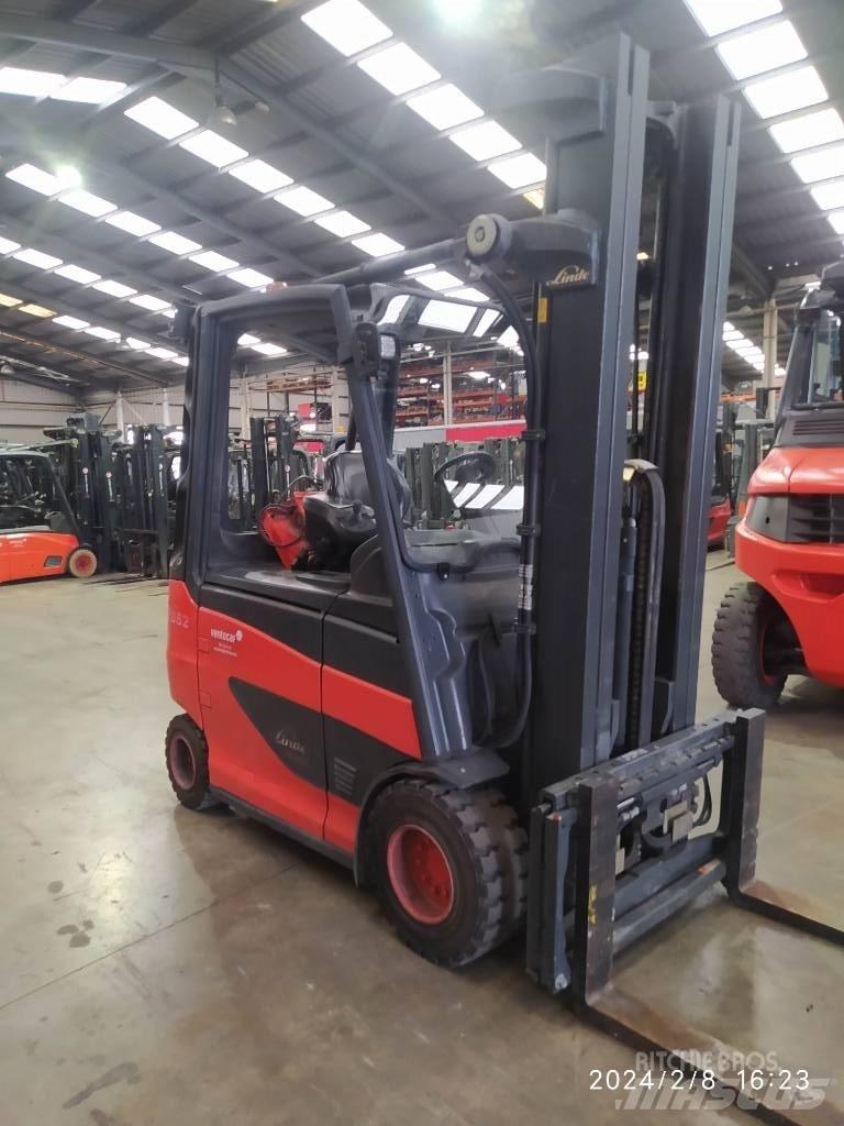 Linde E30/600 Electric forklift trucks