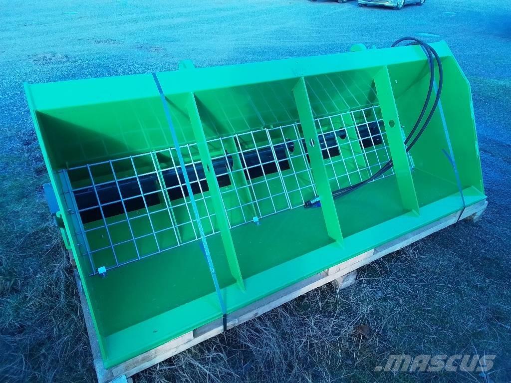 Sami SL-2300 Sand and salt spreaders