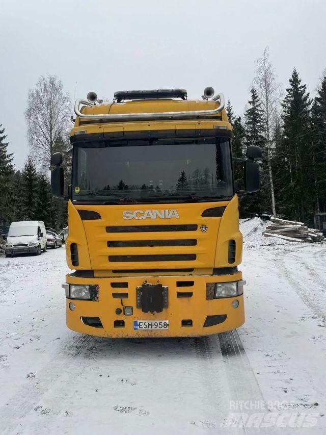 Scania R580 8x4/4 Truck Tractor Units