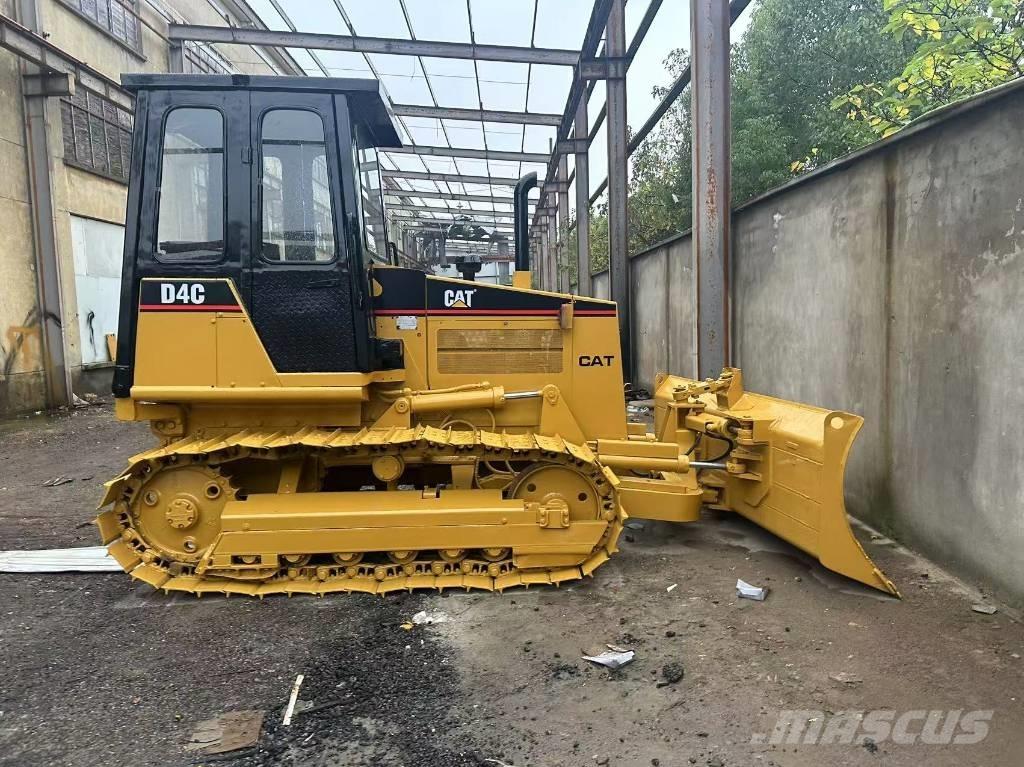 CAT D 4 C Crawler dozers