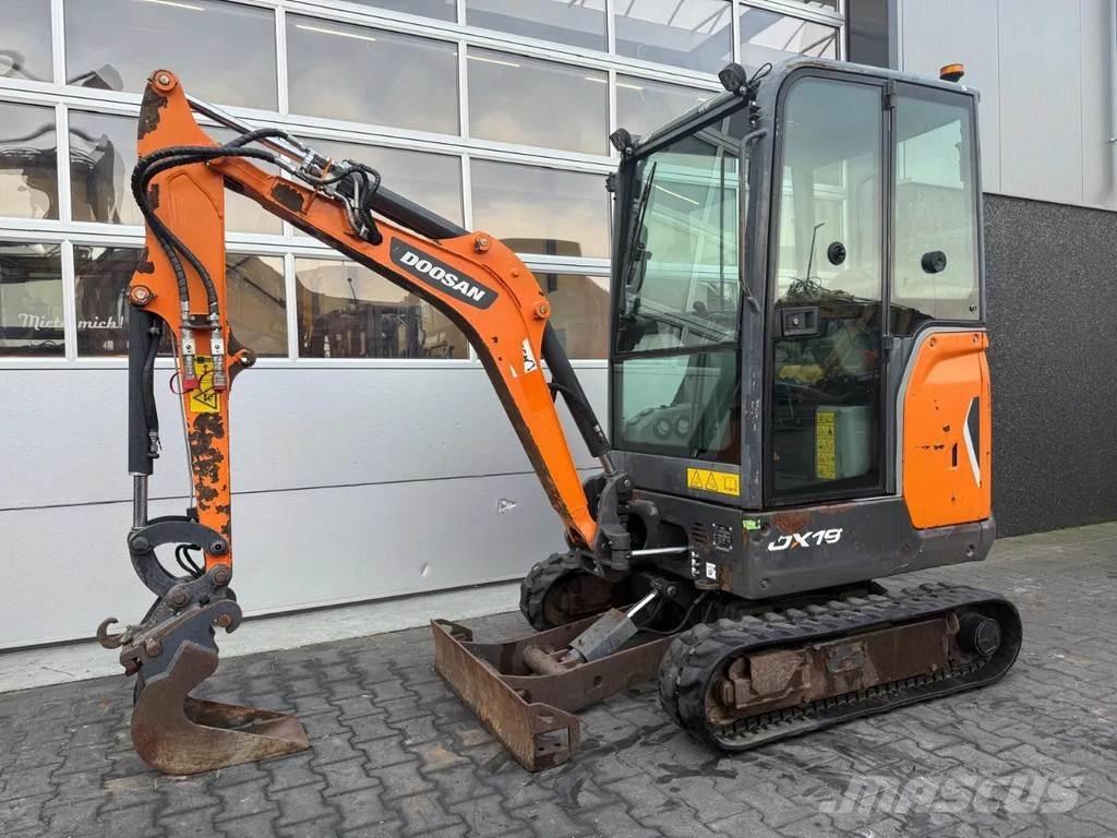 Doosan DX19 Mini excavators < 7t