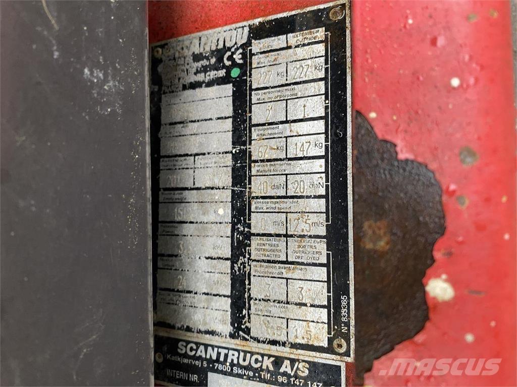 Manitou 78SEC Scissor lifts